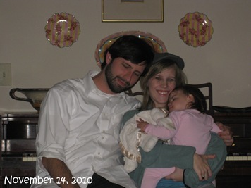 [(75) Family Picture- November 14, 2010_20101114_001[4].jpg]