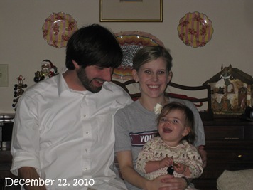 [(79) Family Picture (December 12, 2010)_20101212_001[4].jpg]