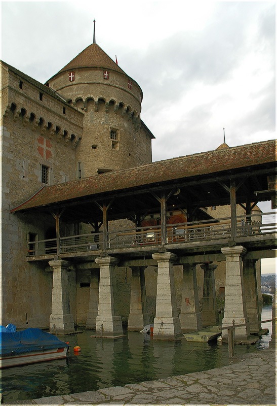 [Chateau-de-Chillon-3[3].jpg]