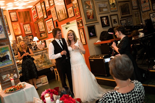[carriejohnWED09_0428[5].jpg]