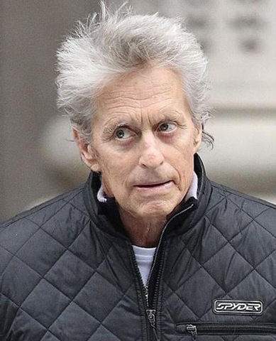 [michael dougles[6].jpg]