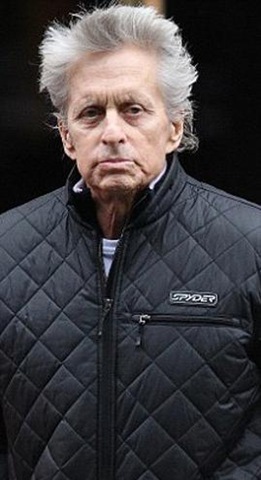 [michael dougles (2)[2].jpg]