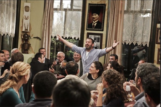 [av-mevsimi-filmi-3[3].jpg]