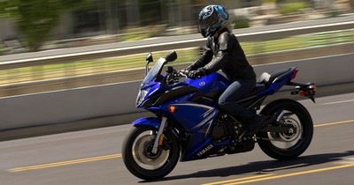 [yamaha motorbike[2].jpg]