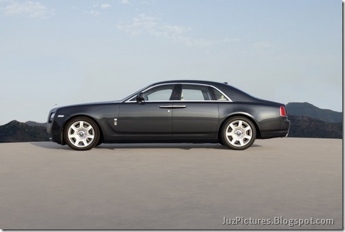 2011-Rolls-Royce-Ghost-6