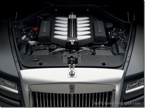 2011-Rolls-Royce-Ghost-10