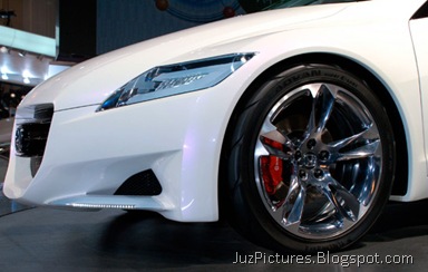 [2011-Honda-CR-Z-Alloy[2].jpg]