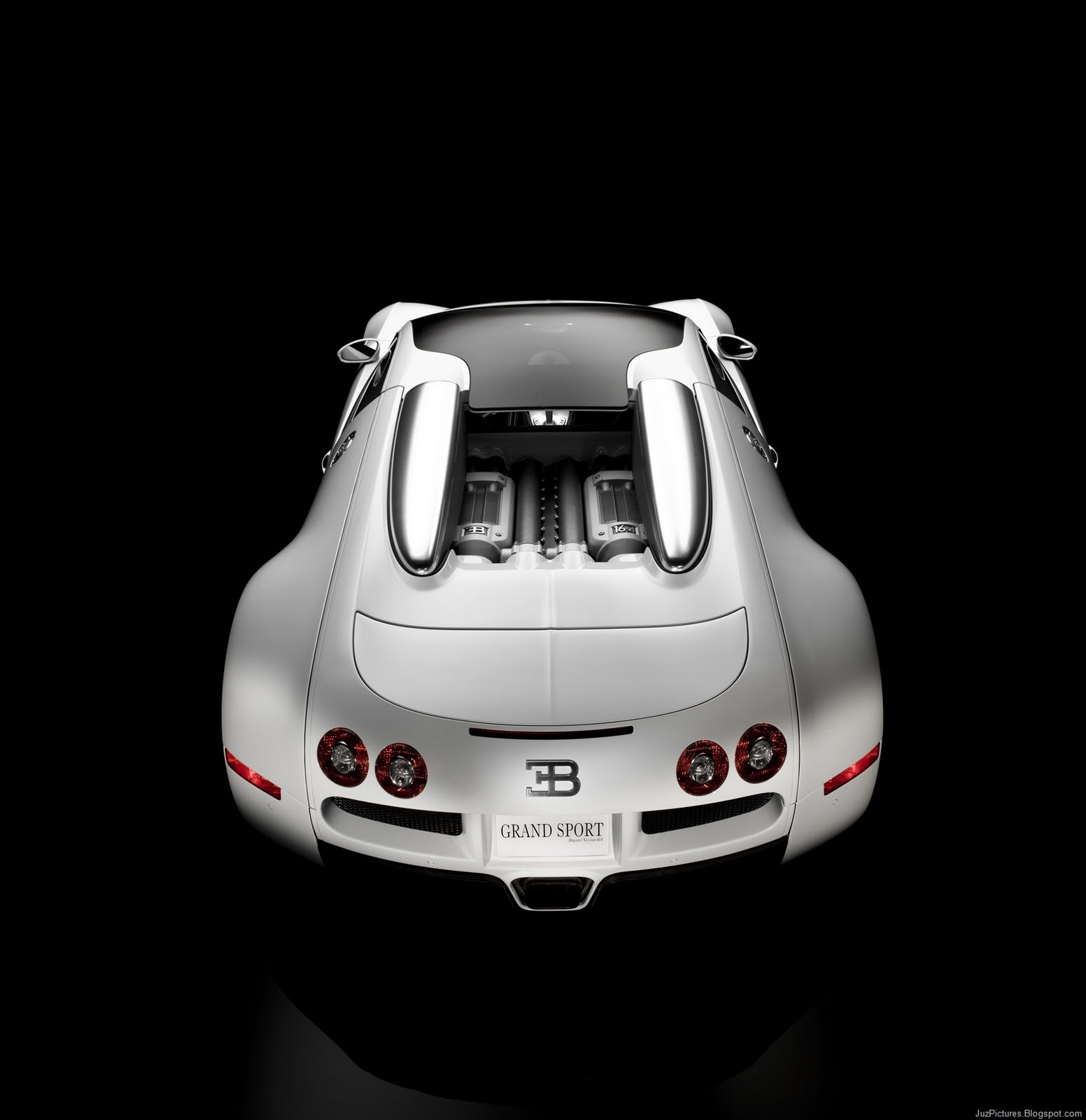 [BugattiVeyron_Grand_Sport_223.jpg]