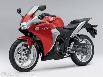 2011-Honda-CBR250R-11.jpg 2011 new honda