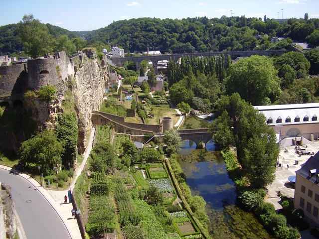 [Luxembourg City (32)[4].jpg]