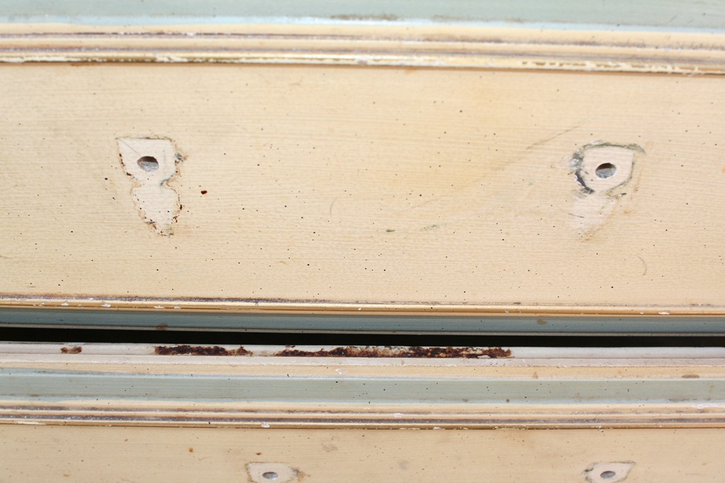 [cleaning, prepping, and sanding antique dresser (14)[5].jpg]