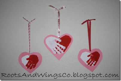 RootsAndWingsCo: Handprint Valentine Hearts