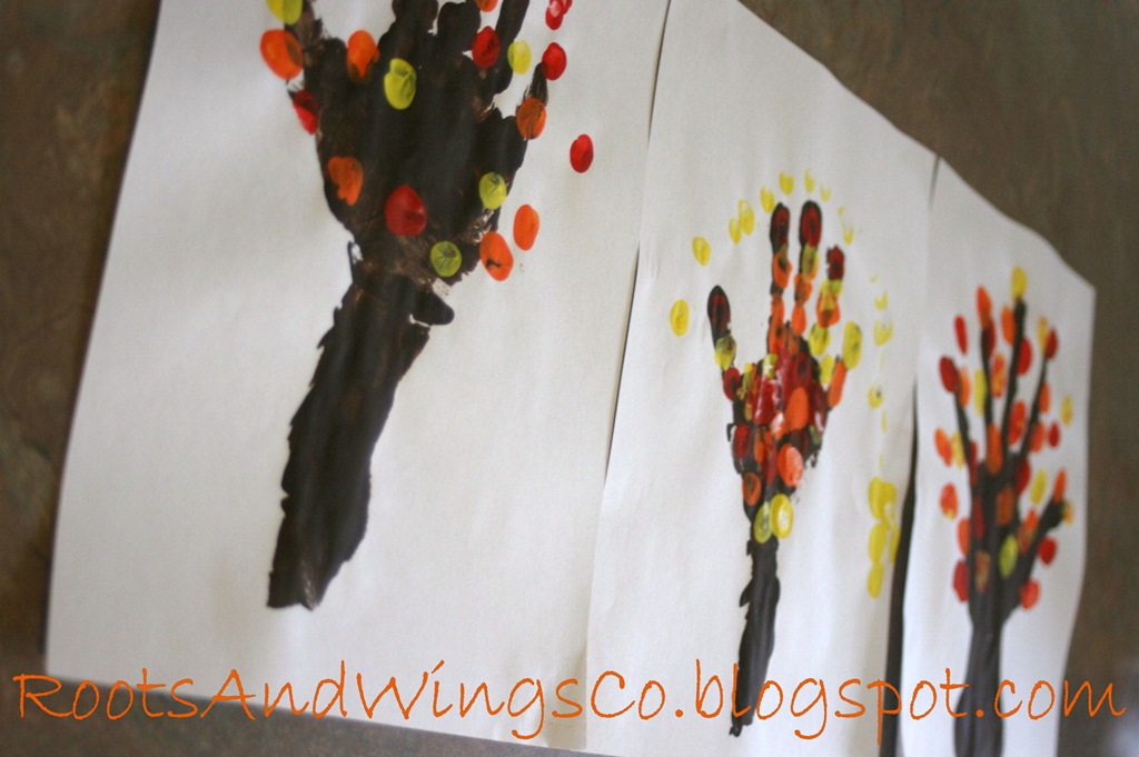 [thanksgiving finger painting preschool activity d[4].jpg]