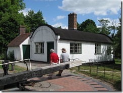 IMG_0031  Lowsonford Lock Cottage No4