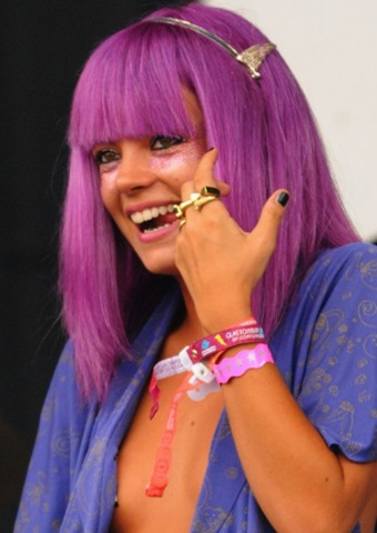 [lily-glasto-01[8].jpg]