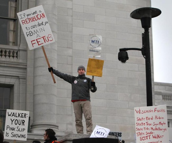 [246351255[4].jpg]
