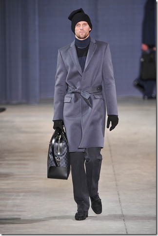 Louis Vuitton Men's Runway Fashion Show at Paris Fashion Week 3