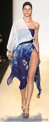 [Gottex Spring Summer 2010 at Mercedes Benz Fashion Week in Bryant Park New York (11)[2].jpg]