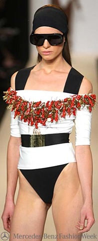 [Gottex Spring Summer 2010 at Mercedes Benz Fashion Week in Bryant Park New York (12)[2].jpg]