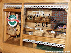 Superbe mini vitrine d'un commerce de bagels cuits au four &agrave; bois.
