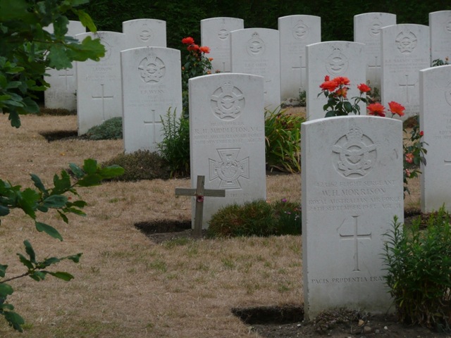 [Suffolk Online - Beck Row Militirary Graves[3].jpg]