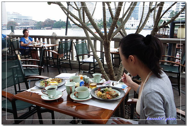http://lh4.ggpht.com/_oHZKS5XSNYs/ScGTG6wT5gI/AAAAAAAAHsE/_4mG2Q5a-0c/s800/R0019168.jpg
