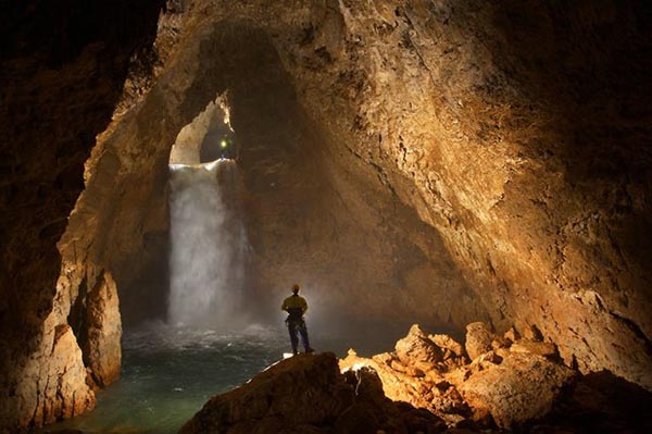Awesome caves, fantastic caves, amazing caves, spectacular caves, but all natural ones Awesome caves, fantastic caves, amazing caves, spectacular caves, but all natural ones
