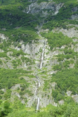 [DSC06632 Waterfall to Bear River[2].jpg]