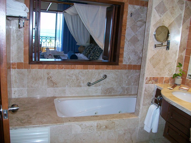 [101_00413.jpg]