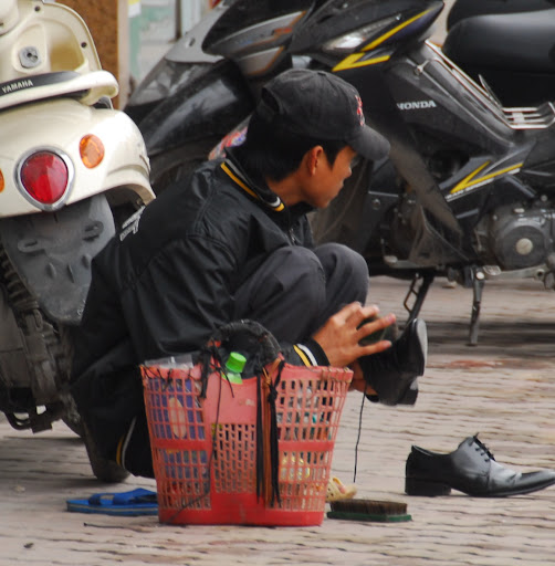 shoe shine