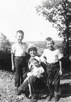 jrbandkids1951.JPG