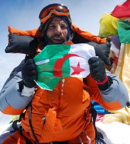 http://lh4.ggpht.com/_onVdt24pCwM/Si-XPiu2aYI/AAAAAAAAH5Q/TEsFsYLBkBo/Dendoune%20Nadir.JPG