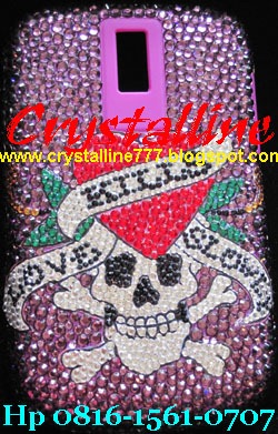 th mes ed hardy blackberry bold 2
