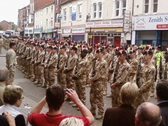 Fusiliers march through Nuneaton (May 2009) 12