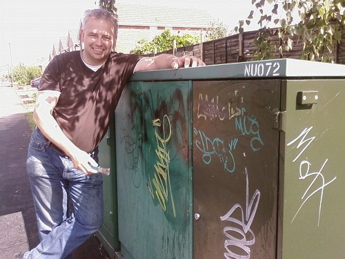 [Socialist graffiti cleanup 9[4].jpg]