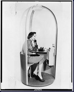 1958_Future_Phone_Booth_paleofuture