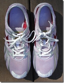 Mizuno Wave Universe Top
