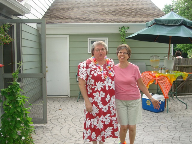 [tropical luau 7 17 10 008.jpg]