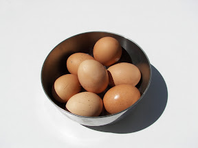25 Foods Women Should Eat to Defy Aging Process anti aging food, egg