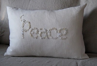 [button peace pillow[4].jpg]