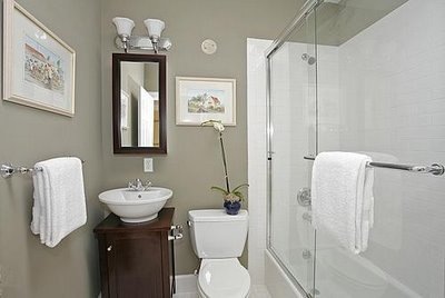 [15436_0_8-8591-contemporary-bathroom[4].jpg]
