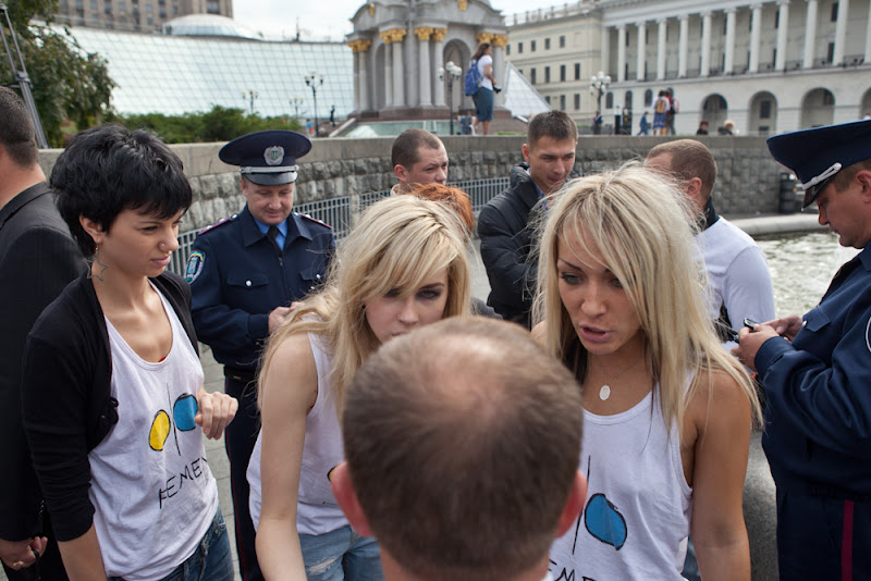  FEMEN 