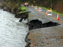 Washout on Hoh River Road, Olympic National Park, Washington state, 2008. wta.org