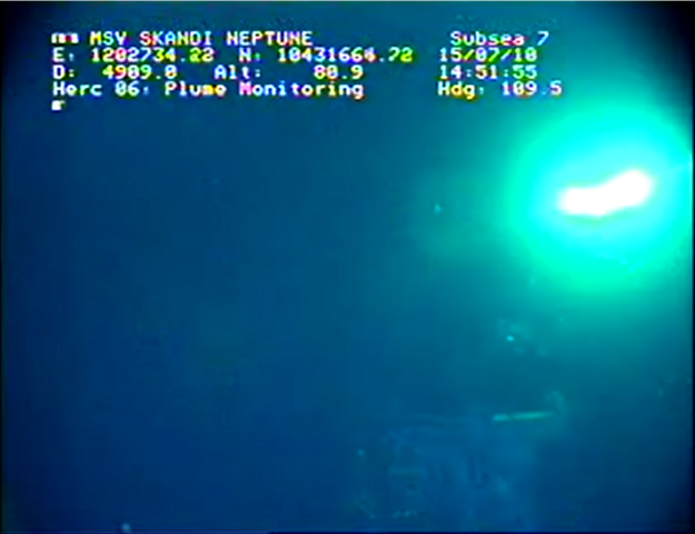 View of the top of the 3-ram stack from SKANDI ROV 2. No oil leakage is visible. deepwaterbp.com