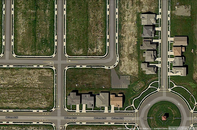 Satellite view of an abandoned housing development in Rio Vista, California, 2011. google.com