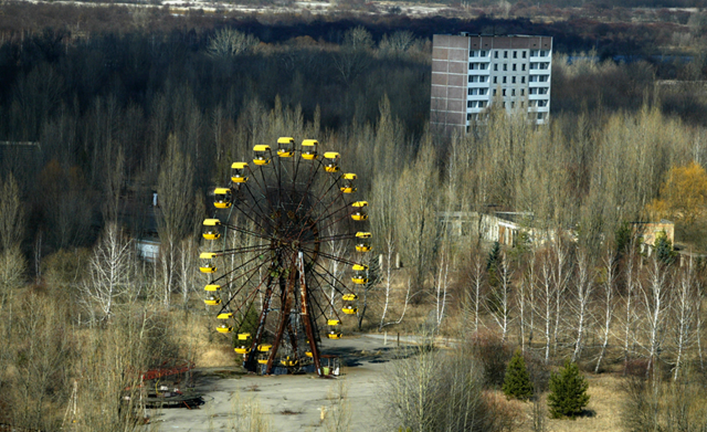 A Ferris wheel sits abandoned in the deserted town of Pripyat, less than two miles from the Chernobyl nuclear power plant. Photo: Sergey Ponomarev / AP