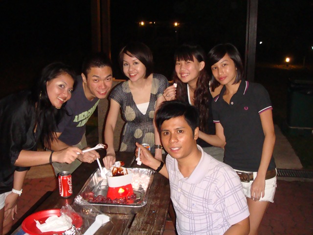 [stjamesnight0604.jpg]