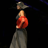 presentace nastavení 1 sec.ZIMA -PRINCEZNY finále Top Styl Designer 2006 UNIVERSE VERSE UNI -střih bezezbytku - společenský oděv