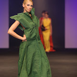 presentace nastavení 1 sec. ZIMA -PRINCEZNY finále Top Styl Designer 2006 UNIVERSE VERSE UNI -střih bezezbytku - společenský oděv