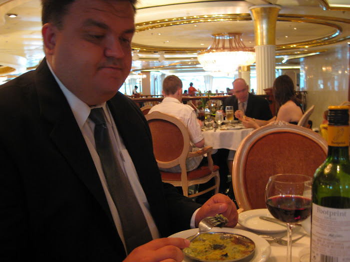 Чем кормят и поят на круизных лайнерах